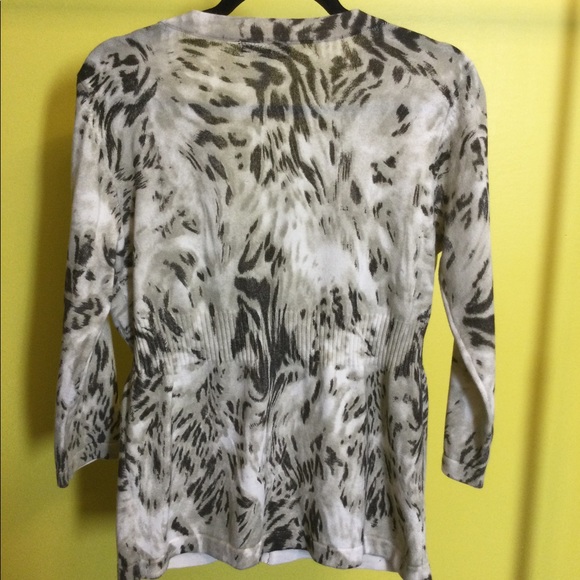 L Dress Barn leopard sweater - Picture 2 of 13